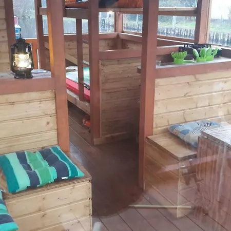 Hausboot / Floss * Canow