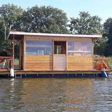 Hausboot / Floss Canow