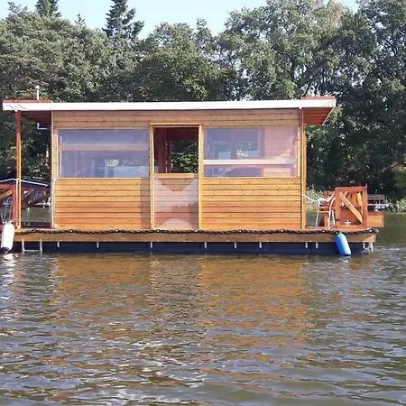 Hausboot / Floss Canow